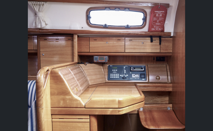 Bavaria 37 Cruiser-kuva-9